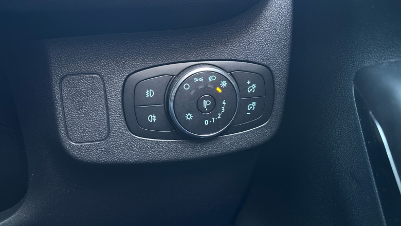 Ford Puma 1.0 EcoBoost Hybrid mHEV Titanium 5dr Petrol Hatchback